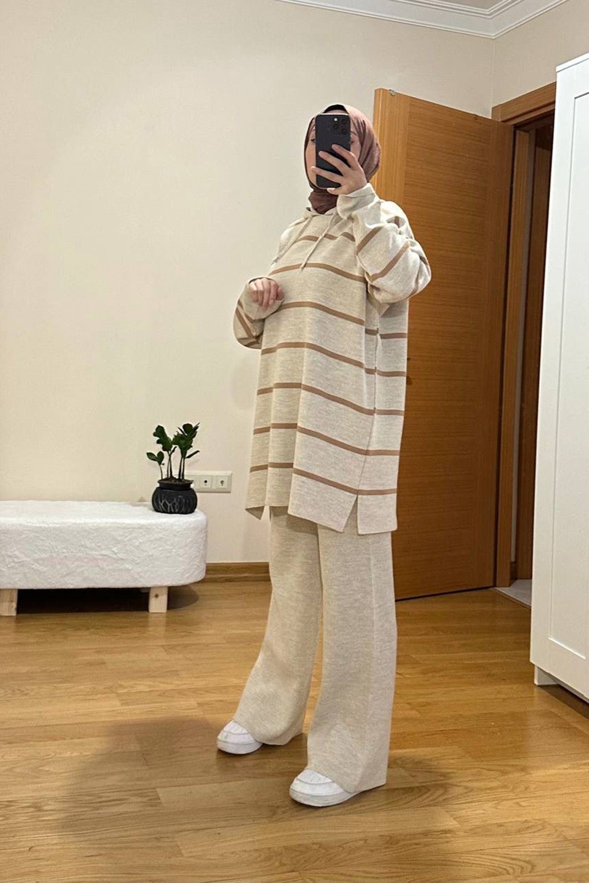 Knitted two-piece suit in beige one size - NTKM0007K2007TAS